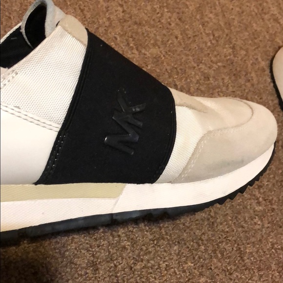 Michael Kors Sneakers - Picture 4 of 5